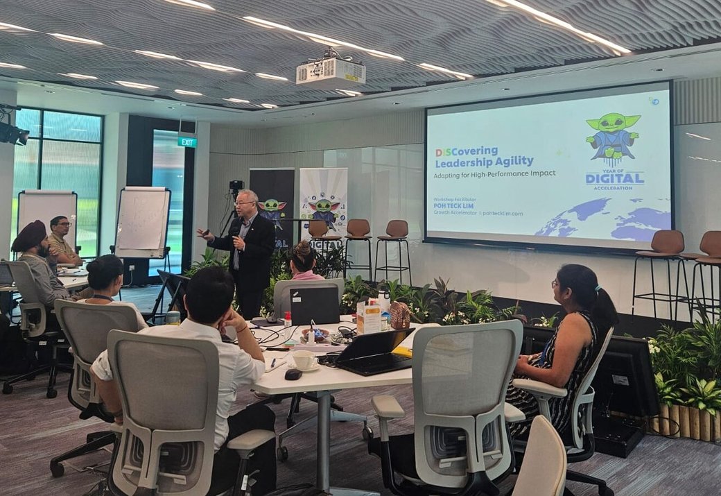 A Hexcellence leadership development workshop in session
